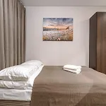 Stylish Brown Studio Near The City Center